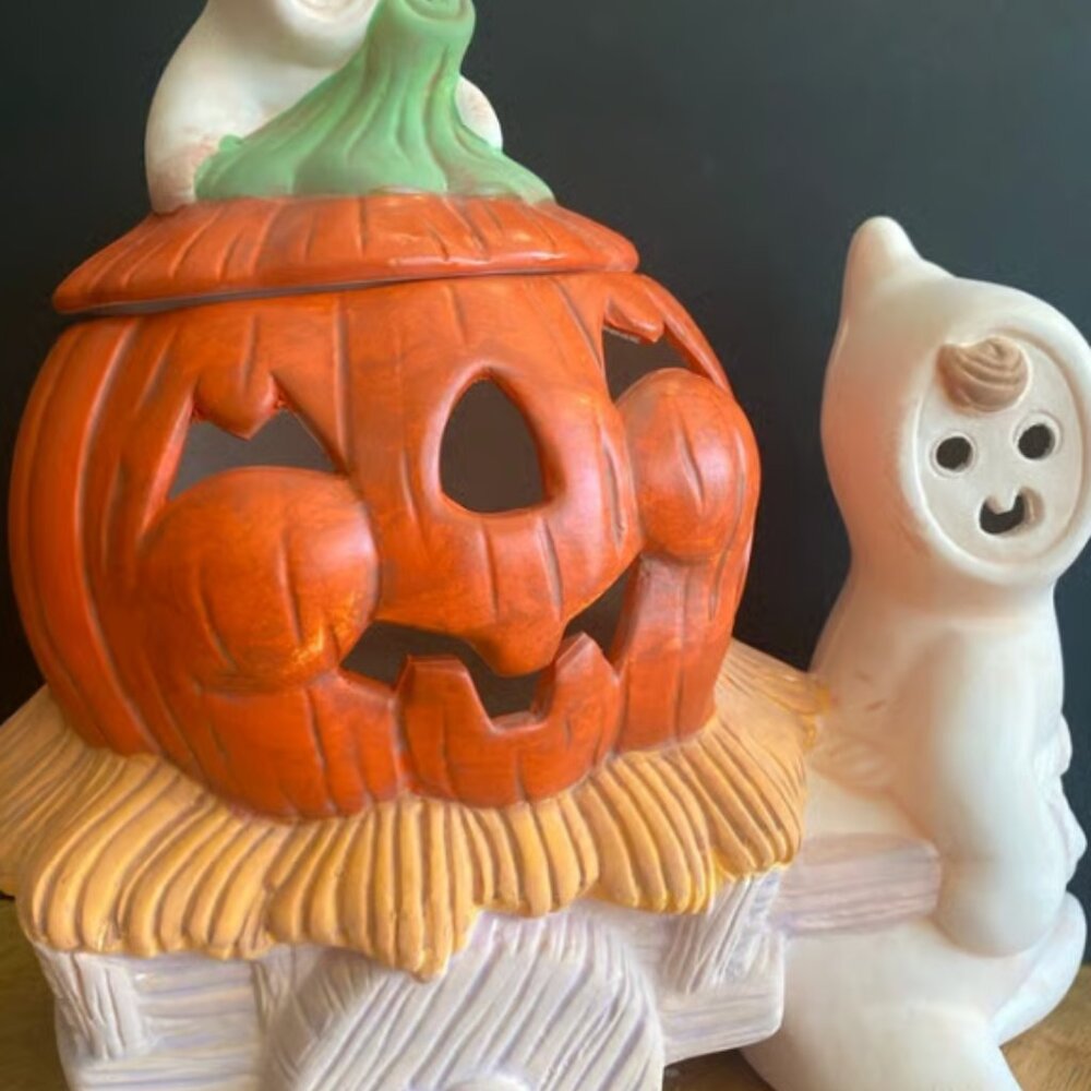 Vintage 1992 Halloween Ghoul Pumpkin Wagon Lantern Ceramic Painted Unique Decor